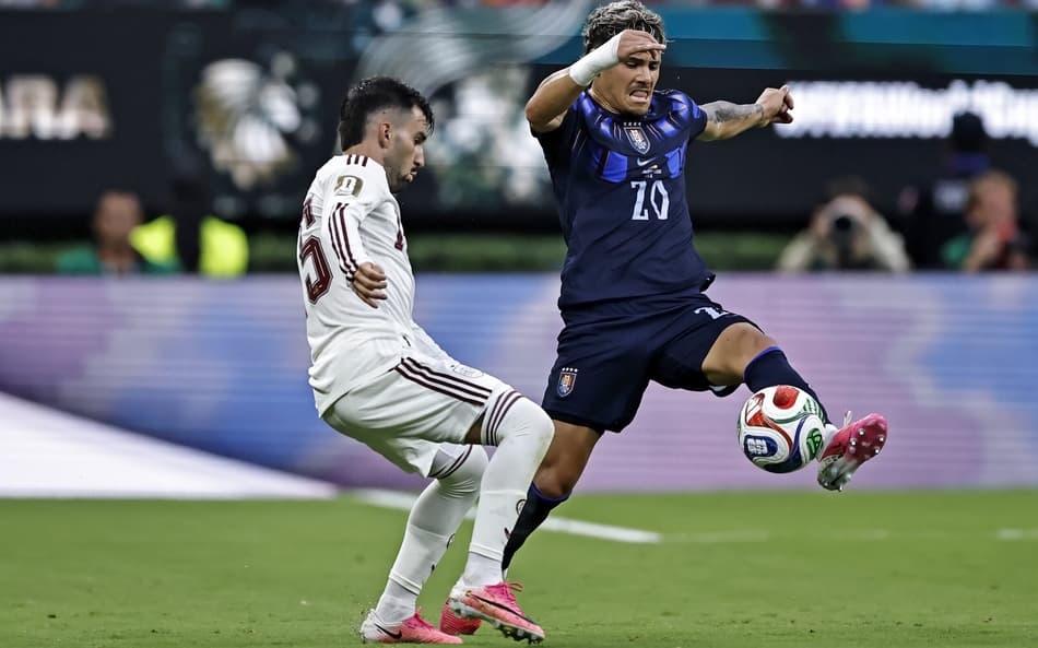 Uruguai é eliminado da primeira fase da Copa do Mundo. (Foto: DiaEsportivo/Folhapress)