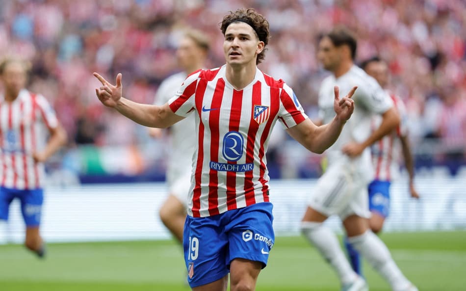 Gigante inglês entra na briga com Barcelona por Julián Álvarez