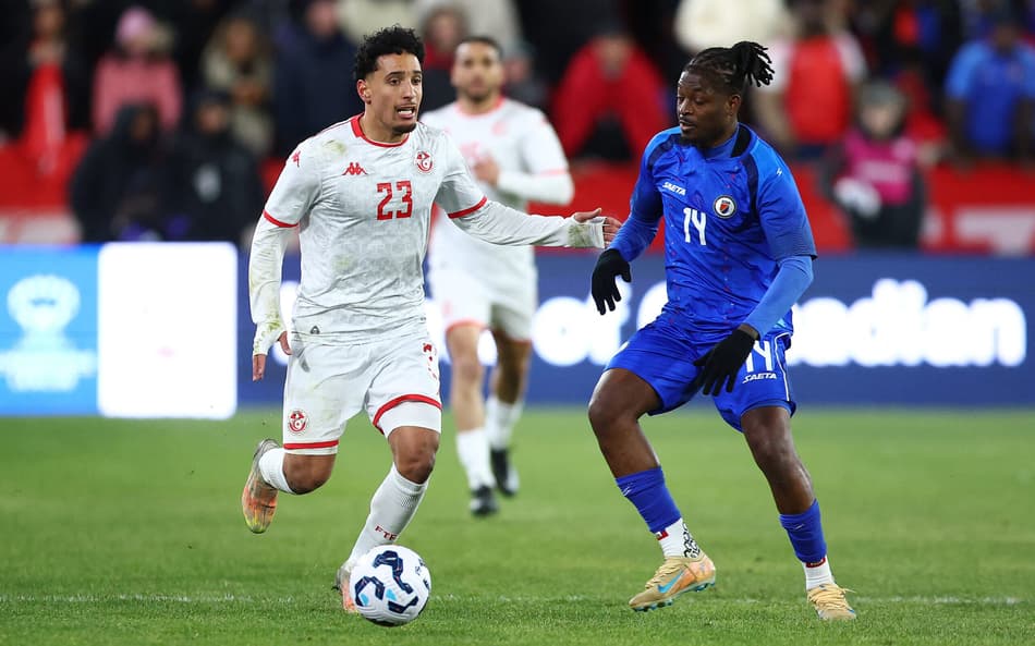 Leverton Pierre atuando pela seleção do Haiti (Crédito: Vaughn Ridley / GETTY IMAGES NORTH AMERICA / Getty Images via AFP)