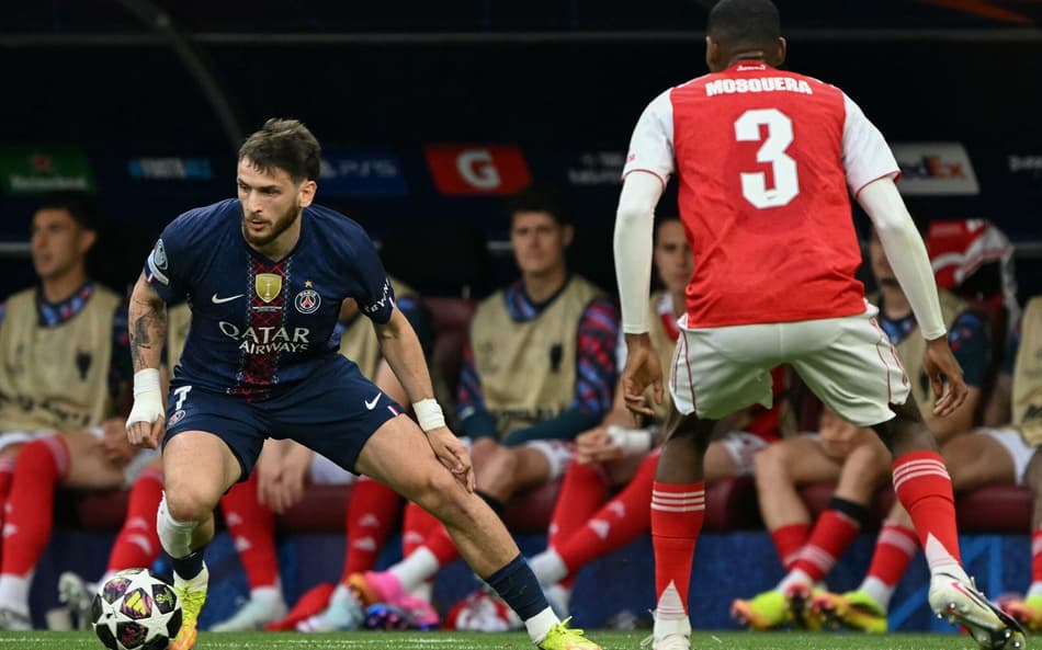 Khvicha Kvaratskhelia durante a partida da final da Champions League em que o PSG se sagrou campeão