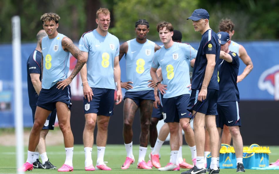 Treinador da Inglaterra, Thomas Tuchel em treino (Foto: Richard Pelham/Getty Images/AFP)