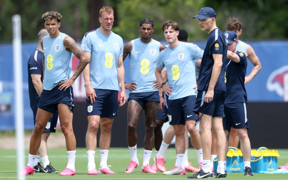 Treinador da Inglaterra, Thomas Tuchel em treino (Foto: Richard Pelham/Getty Images/AFP)