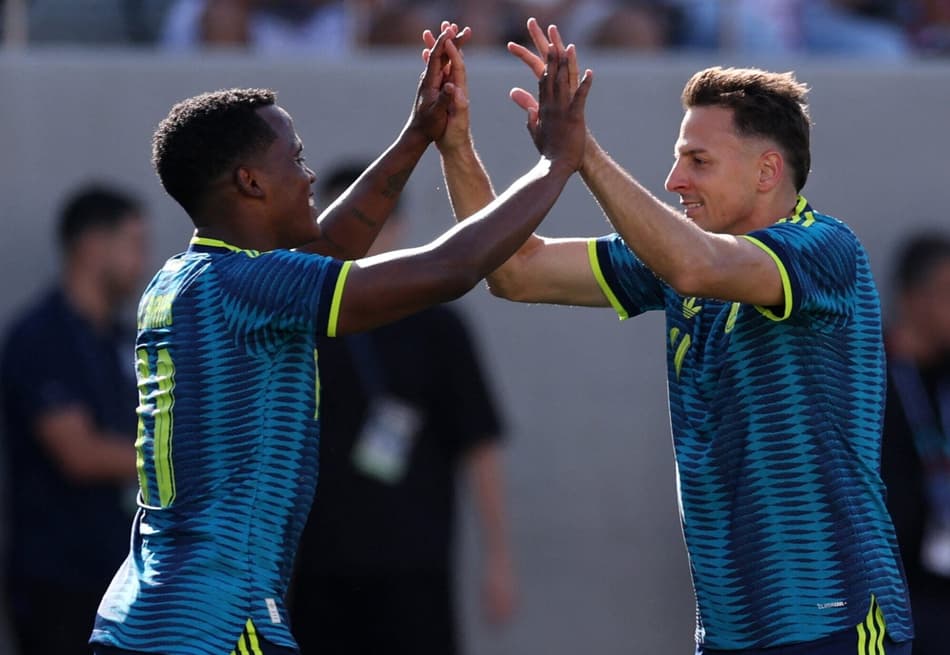 Jhon Arias marcou dois gols no amistoso preparatório para Copa do Mundo entre Colômbia e Jordânia (Foto: Mike Nowak/Getty Images/AFP)
