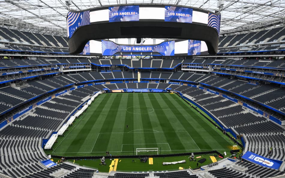 O SoFi Stadium receberá a abertura dos Estados Unidos na Copa do Mundo (Foto: Patrick T. Fallon / AFP)