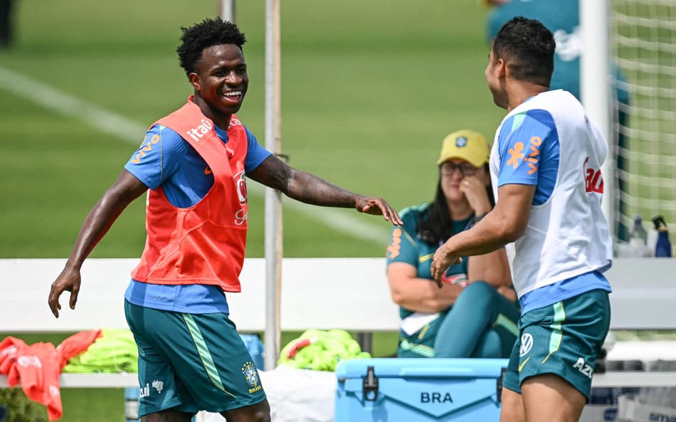 Vini Jr. e Casemiro no treino da Seleção Brasileira