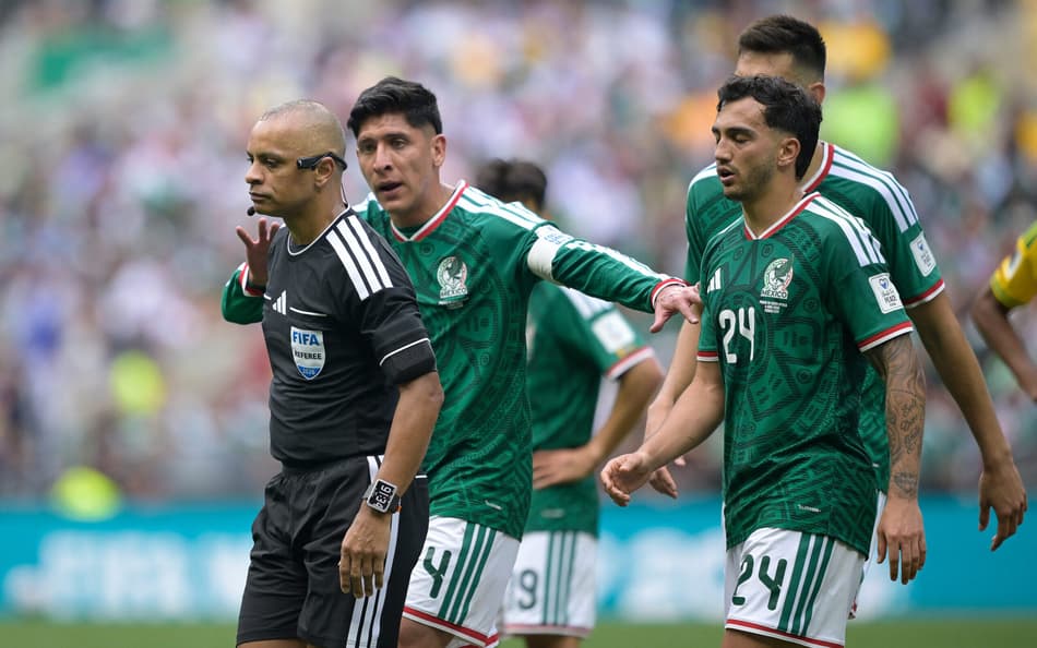 México venceu a África do Sul por 2 a 0 na estreia da Copa do Mundo, em partida com protagonismo de Wilton Pereira Sampaio (Foto Alfredo Estrella/AFP)
