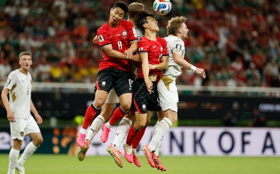 Republica Tcheca abre o placar diante da Coreia do Sul na Copa do Mundo. (Foto: Ulises RUIZ / AFP))