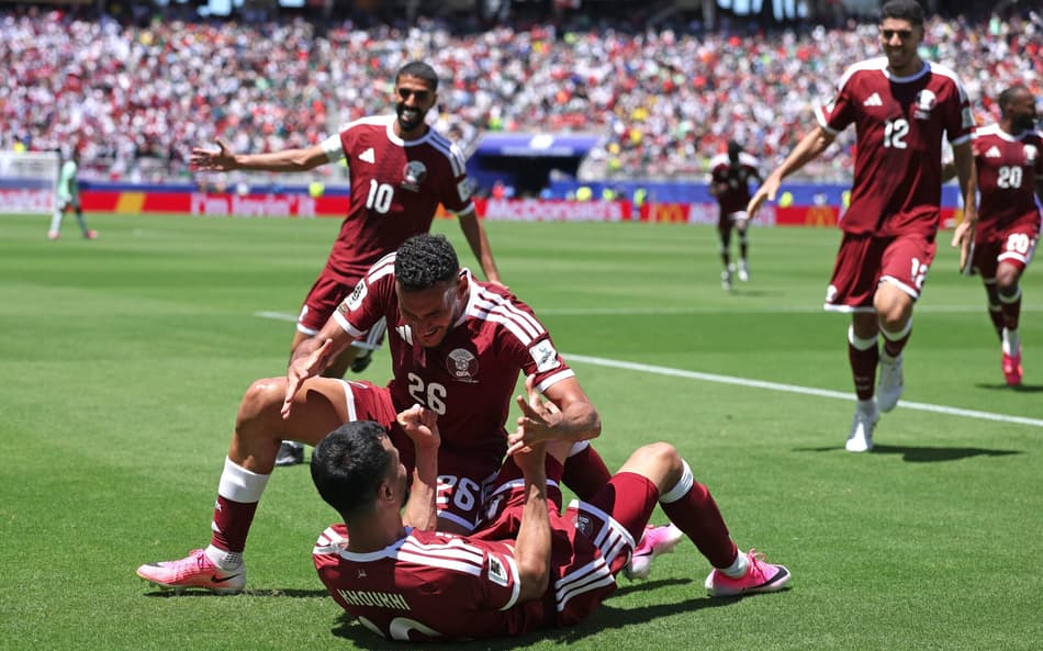 Catar buscou o empate no último minuto (Foto: Emilee Chinn/Getty Images via AFP)