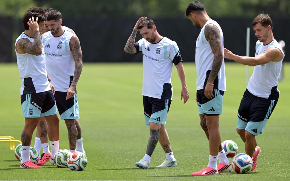 Argentina estreia na Copa contra a Argélia (Foto: Juan Mabromata/AFP)