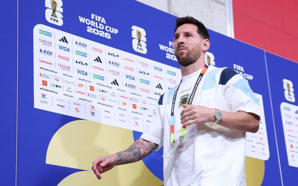 Lionel Messi chega ao Estádio de Kansas para a estreia da Argentina (Foto: Charlotte Wilson / GETTY IMAGES NORTH AMERICA / Getty Images via AFP)