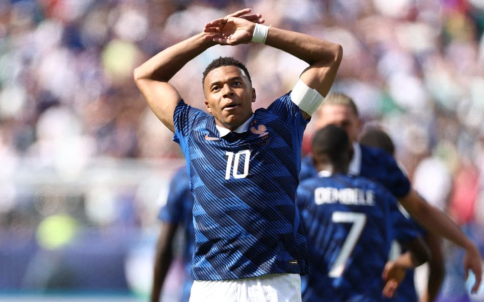França tem Olise voando e Dembélé Bola de Ouro, mas nada supera Mbappé