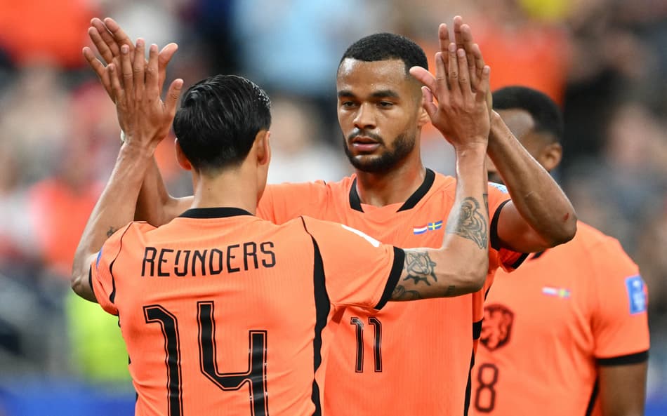 Gapko marcou dois gols na partida (Foto: RONALDO SCHEMIDT / AFP)
