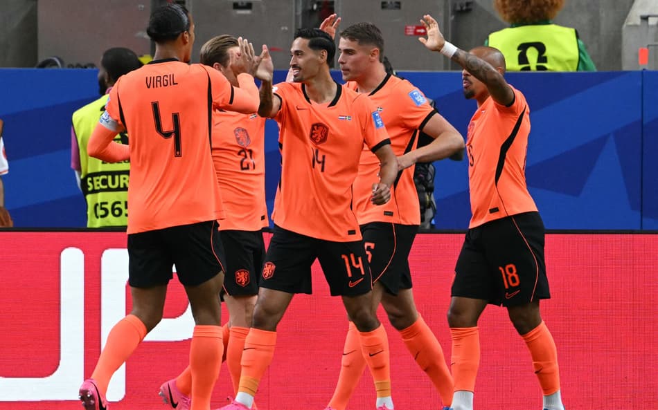 Holanda goleia e expõe padrão ofensivo que pode preocupar o Brasil na Copa (Foto: Ronaldo Schemidt/AFP)