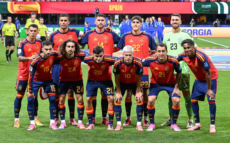 Espanha goleou a Arábia Saudita (Foto: Roberto Schmidt/ AFP)