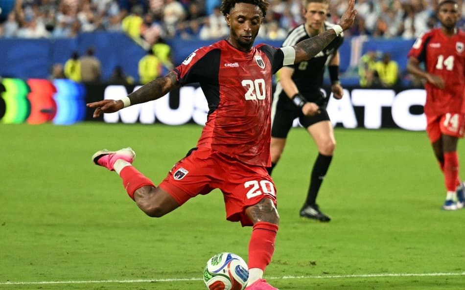Ryan Mendes foi denunciado à Fifa antes do início da Copa do Mundo (Foto: CHANDAN KHANNA / AFP)