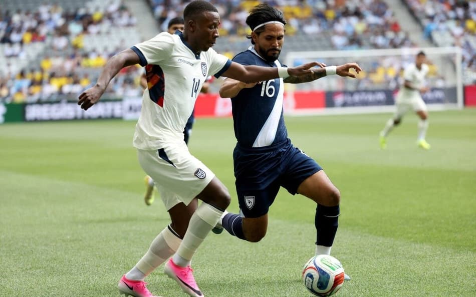 Alan Minda em Equador x Guatemala (Foto: Kirk Irwin / GETTY IMAGES NORTH AMERICA / Getty Images via AFP)