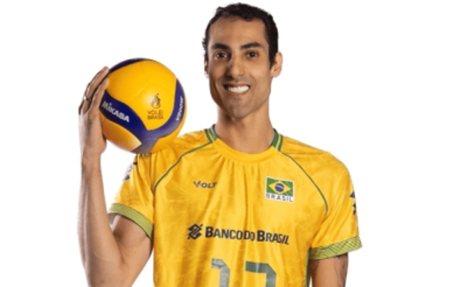 Douglas Souza no media day da Seleção Brasileira para a VNL 2026 (Foto: Reprodução/Instagram)