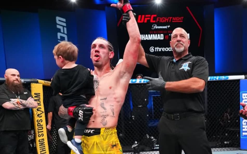 De camisa da Seleção: americano representa o Brasil e fatura R$ 512 mil no UFC