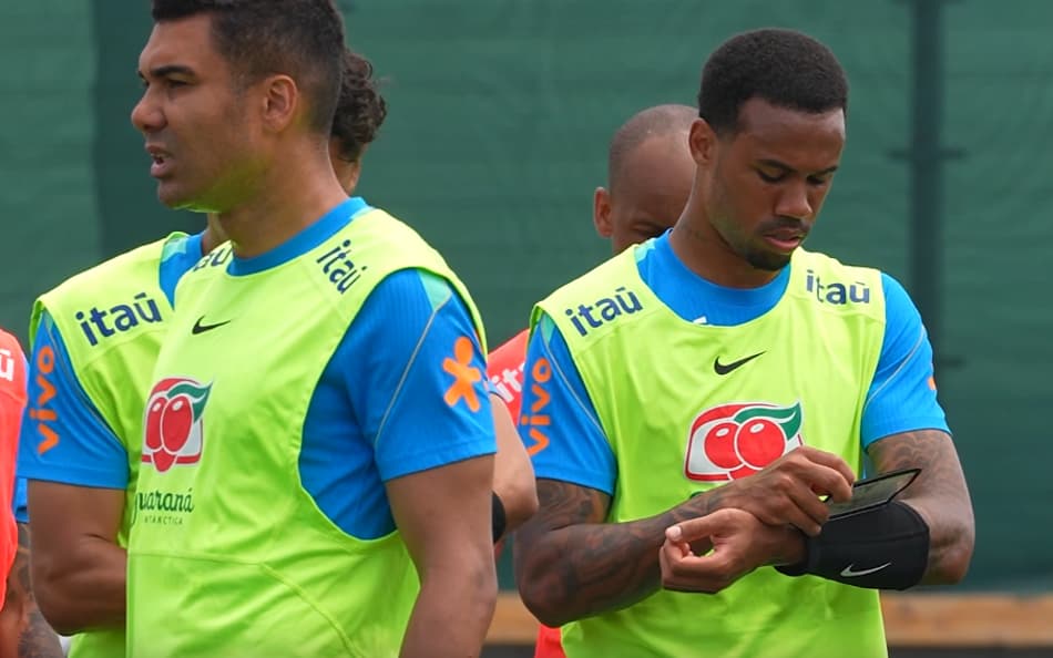 Gabriel Magalhães utiliza tecnologia no treino da Seleção (Foto: Reprodução)
