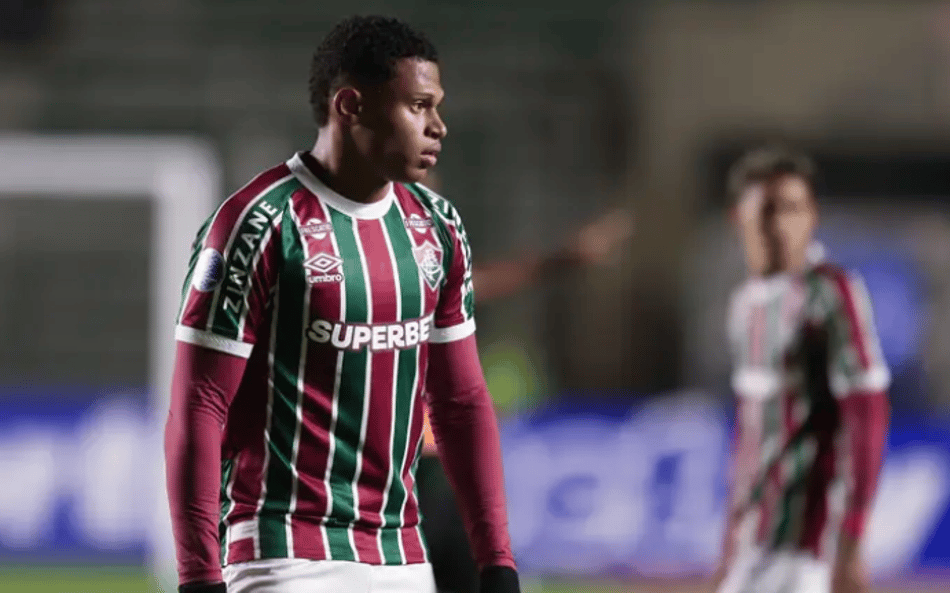 Kelwin em ação pelo Fluminense na Sul-Americana (Foto: Marcelo Gonçalves/ Fluminense FC)