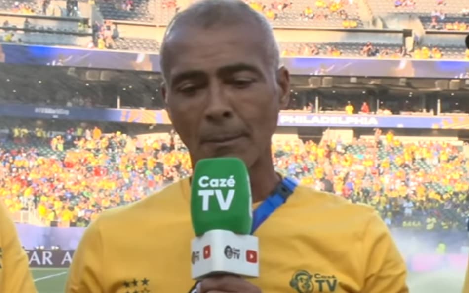 Fernanda Gentil, Romário e Chico Moedas durante a transmissão do pré-jogo entre Brasil e Haiti. (Foto: Reproduçã)