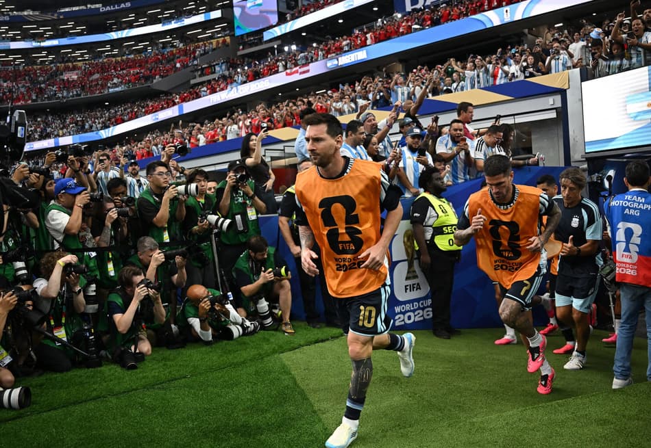 Com 16 gols em Copas do Mundo, Messi pode assumir o posto de maior goleador no duelo entre Argentina e Áustria