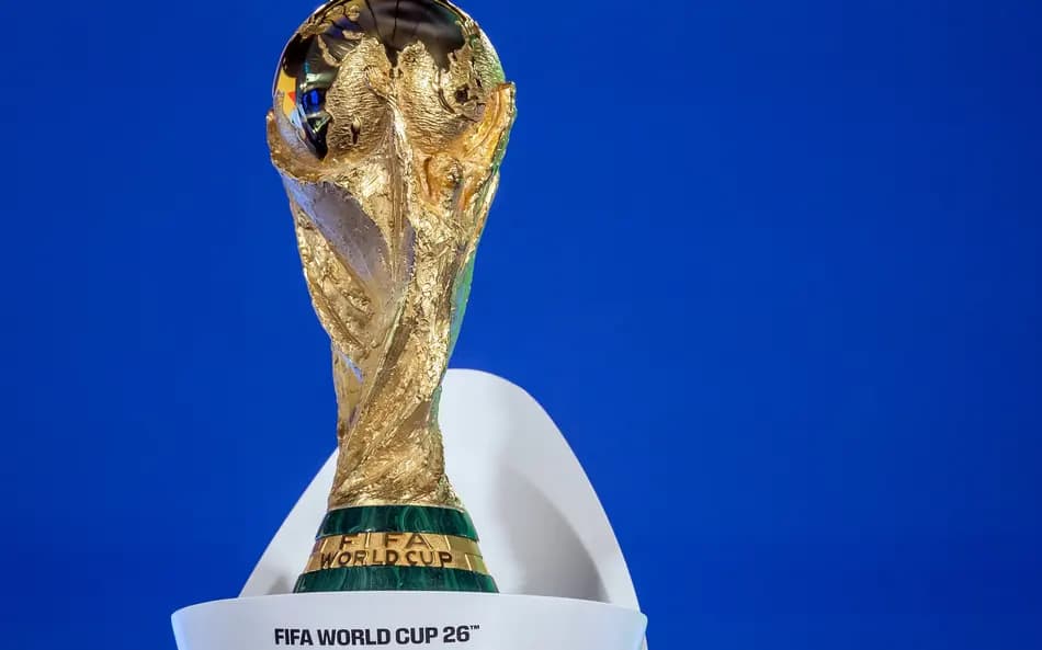 Troféu da Copa do Mundo (Foto: Fabrice Coffrini/AFP)