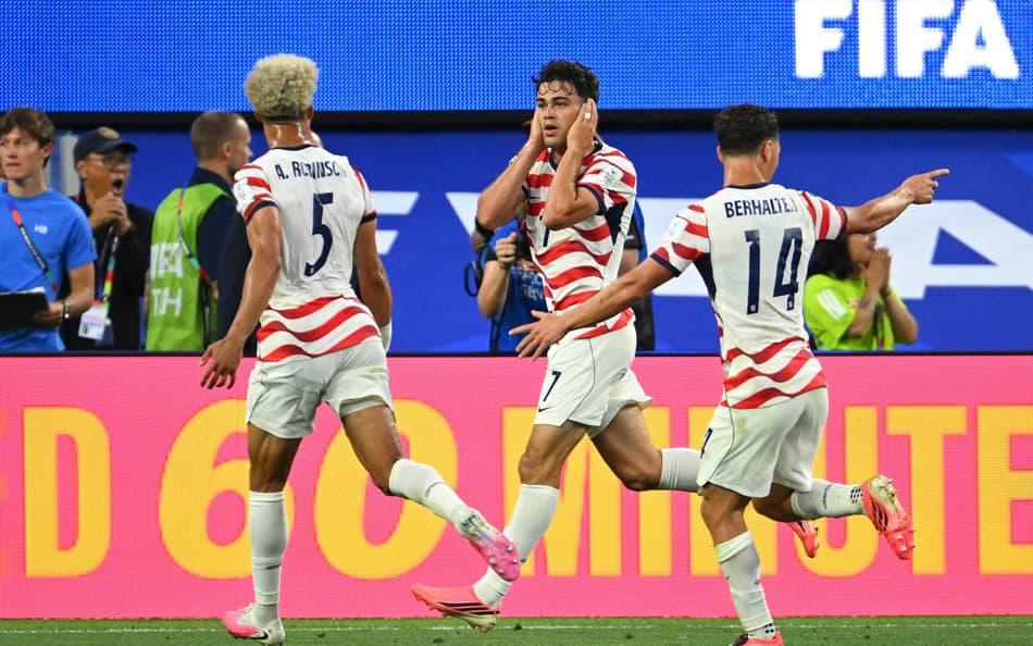 Estados Unidos vence o Paraguai por 4 a 1 na primeira rodada da Copa do Mundo