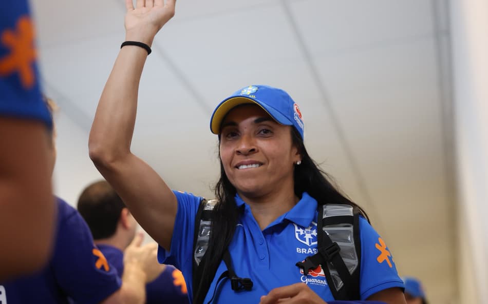 Marta e Angelina criticam arbitragem de Brasil e EUA: 'Palhaçada'