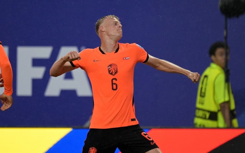 Holanda passa favorita e se aproxima do Brasil em ranking da Fifa após vitória na Copa