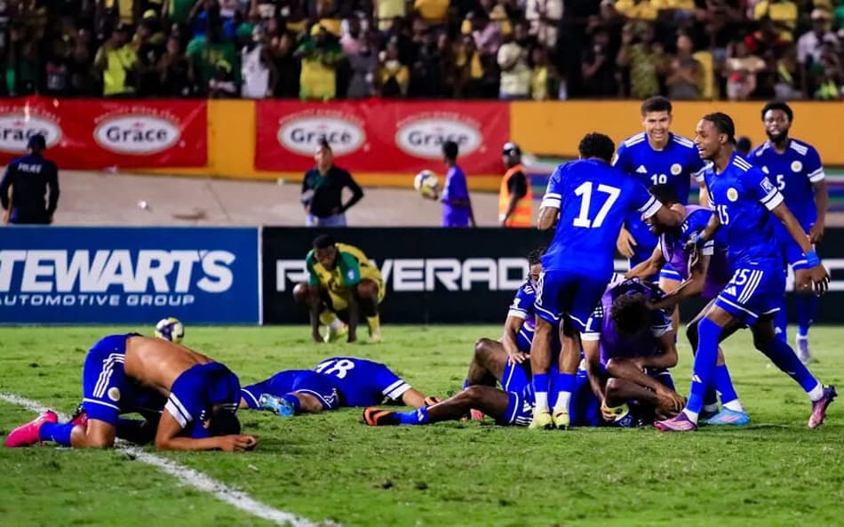 Jogadores de Curaçao celebram classificação para a Copa do Mundo de 2026