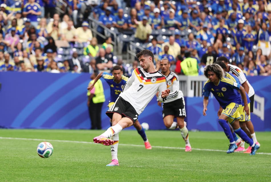 De pênalti, Kai Havertz marcou o terceiro gol da Alemanha no jogo (3 x 1), aos 50' do 1 tempo