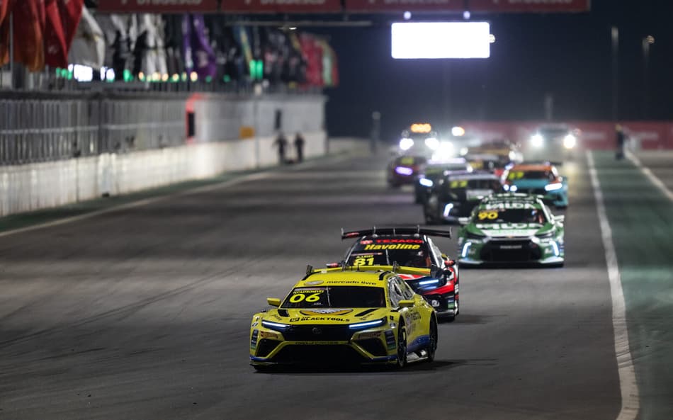 Papo com Helio Castroneves: em curva ascendente na Stock Pro