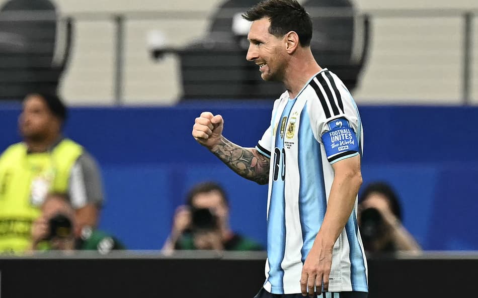 Messi comemora gol marcado pela Argentina contra a Áustria, pela Copa do Mundo