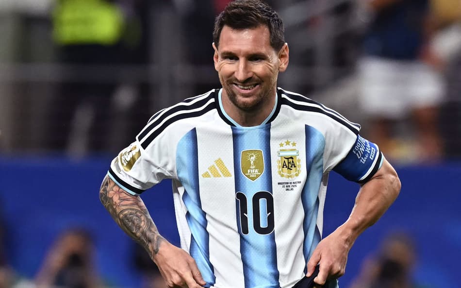 Messi lamenta cobrança de pênalti desperdiçada em Argentina x Áustria, pela Copa do Mundo