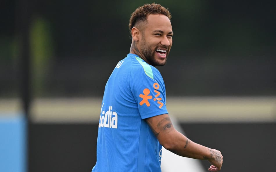 Neymar durante treino da Seleção Brasileira