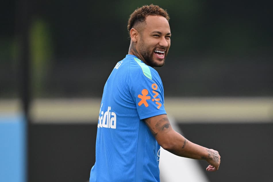 Neymar durante treino da Seleção Brasileira