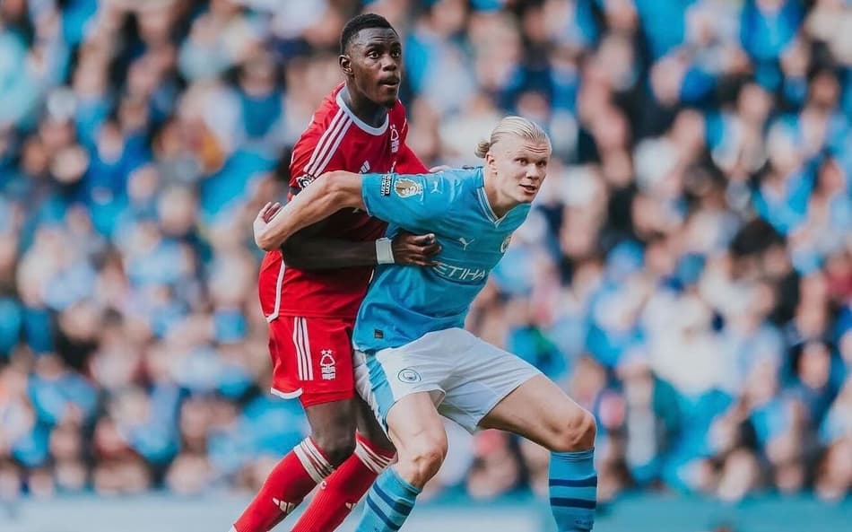 Zagueiro de Senegal compara Haaland a Cristiano Ronaldo e revela estratégia para frear craque norueguês