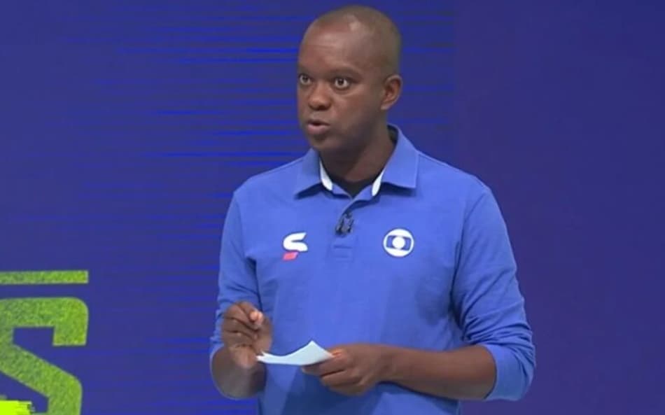 PC Oliveira apontou erro grave da arbitragem na Copa do Mundo (Foto: Reprodução Sportv)