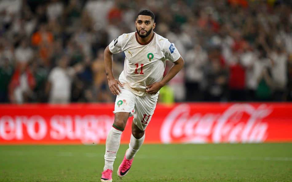 Saibari, do Marrocos, comemorando após bater o pênalti contra a Holanda na Copa do Mundo