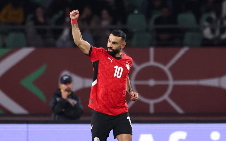 Salah comemora gol marcado pelo Egito sobre a Costa do Marfim, na Copa Africana de Nações