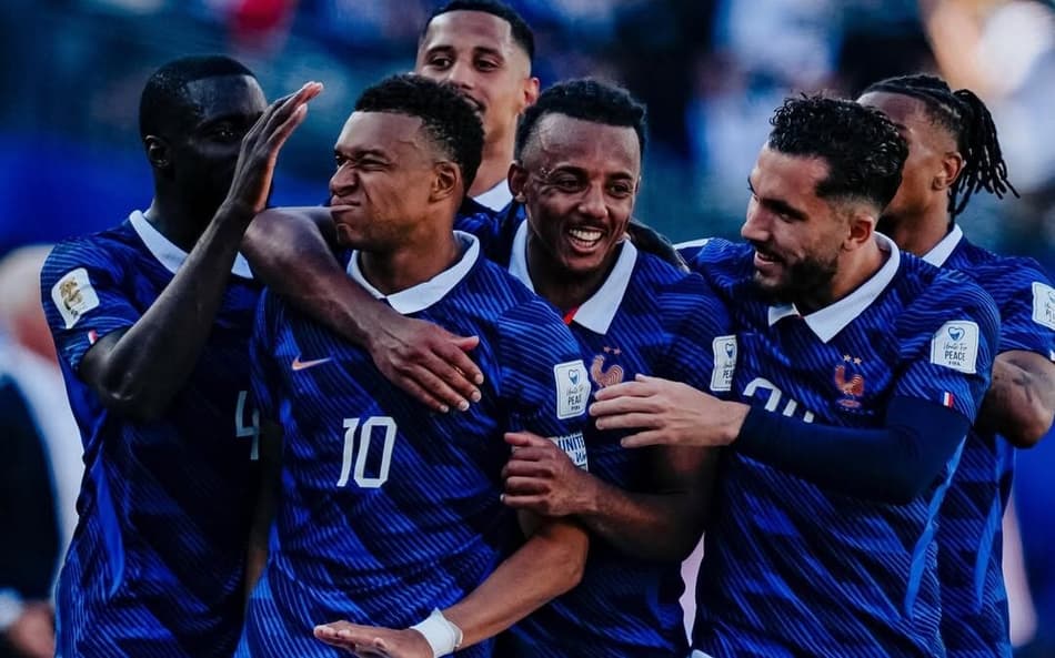 Jogadores da França comemoram vitória na Copa do Mundo. (Foto: Divulgação/ Instagram)