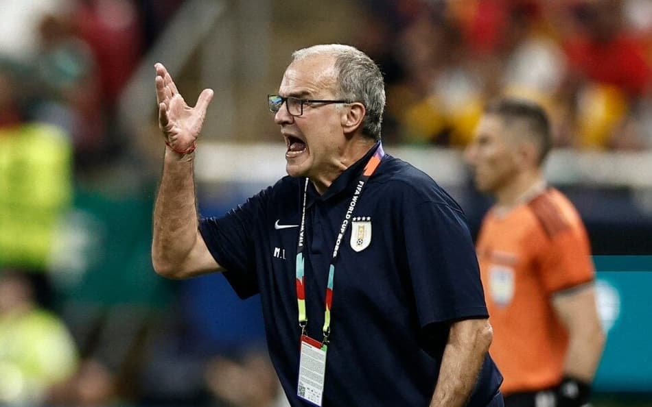 Marcelo Bielsa repete fracasso de 2002, agora com o Uruguai