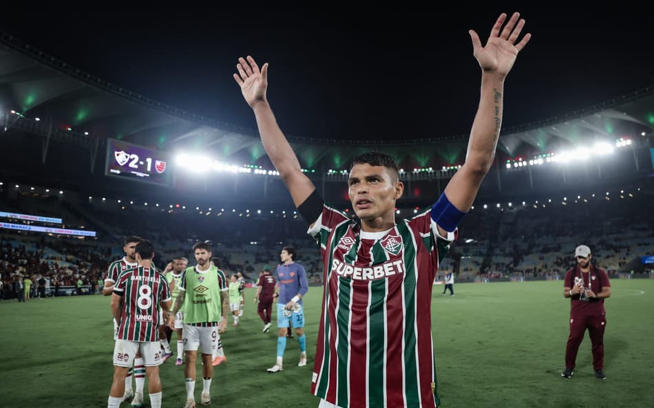 Thiago Silva comemora vitória do Fluminense sobre o Flamengo (Foto: Lucas Meçon/ Fluminense)