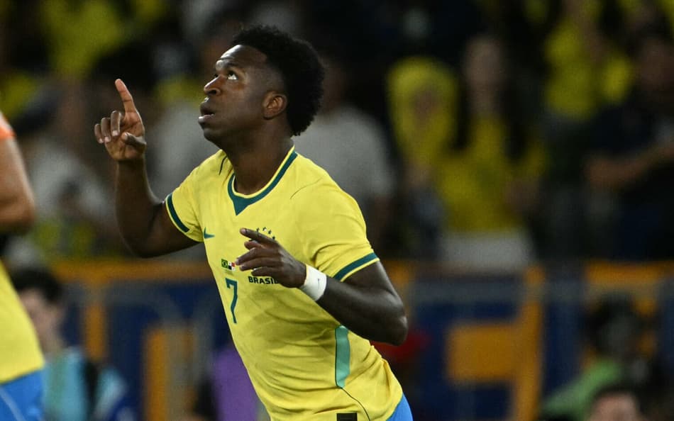 Vini Jr é apontado como favorito à Chuteira de Ouro da Copa pela BBC; veja lista