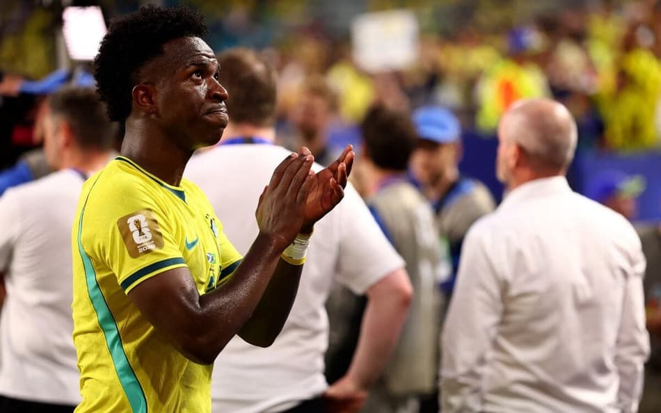 Vini Jr soberano: como leitores do Lance! avaliaram os jogadores do Brasil na 1ª fase da Copa?