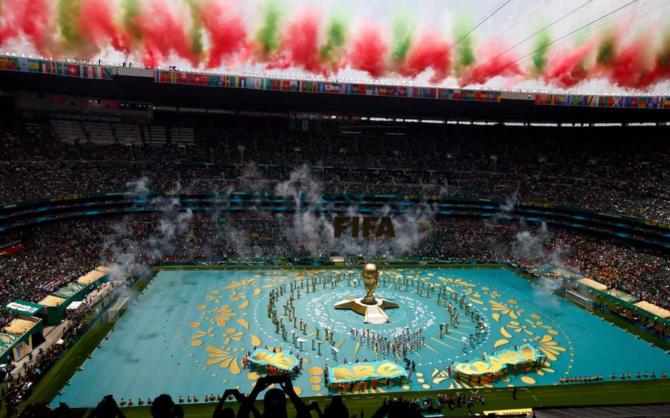 Cerimônia de abertura da Copa do Mundo aconteceu no Estádio Azteca, no México