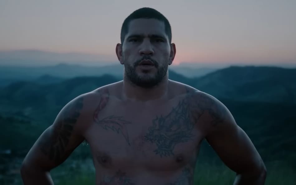 Alex Poatan em promoção do UFC Casa Branca (Foto: Reprodução)