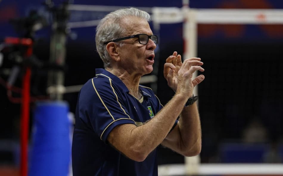Bernardinho se preocupa com jovens da seleção: 'precisam ser protagonistas'