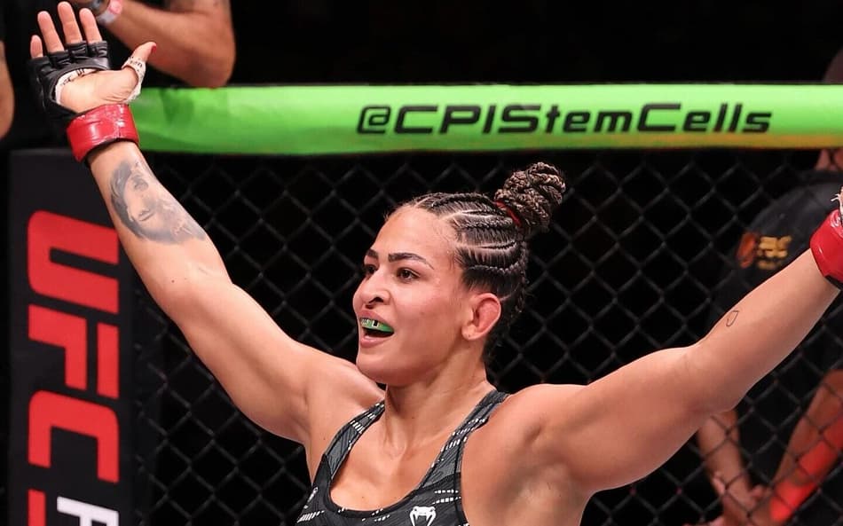 Bia Mesquita volta ao octógono do UFC em março (Foto: Reprodução Instagram UFC)